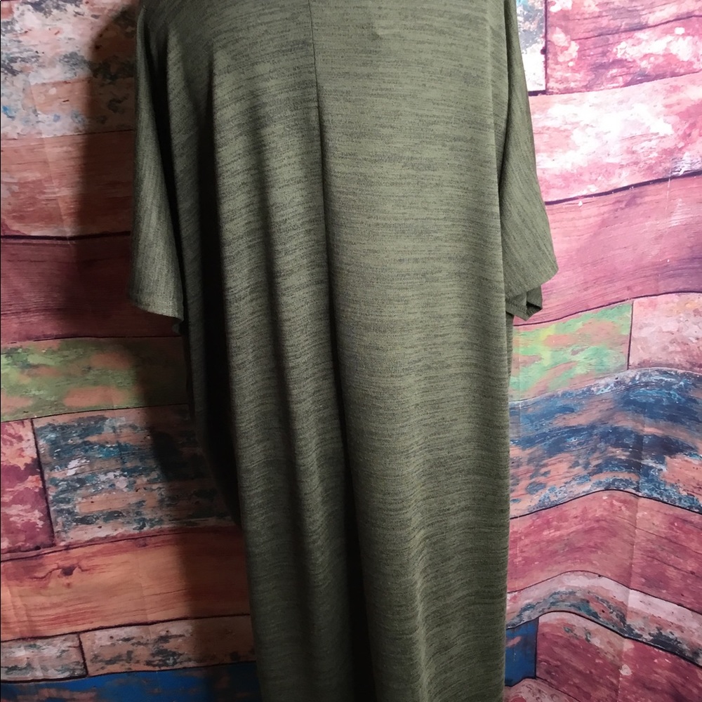 Boohoo 🌸SOLD🌸 Peep Chest Shirt - Picture 3 of 6